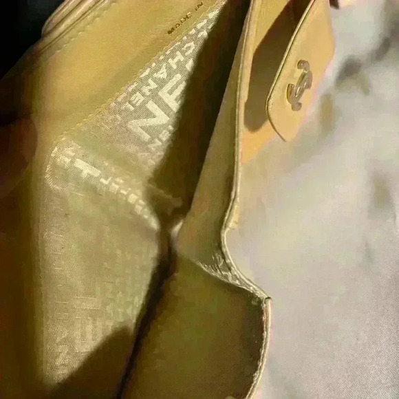 Chanel Lucky Charm Wallet - Picture 7 of 8